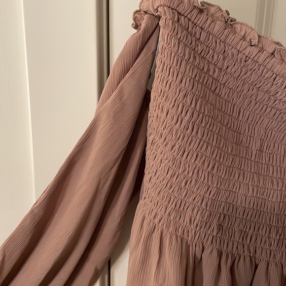 Forever 21 Smocked Off Shoulder Blouse - Picture 5 of 5